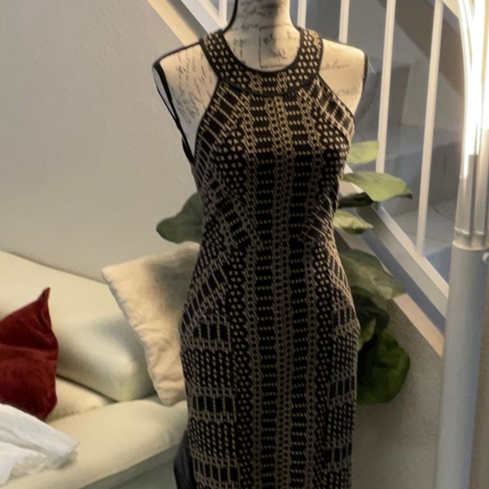 BCBG Maxazria black patterned Bodycon dress Size S. NWT